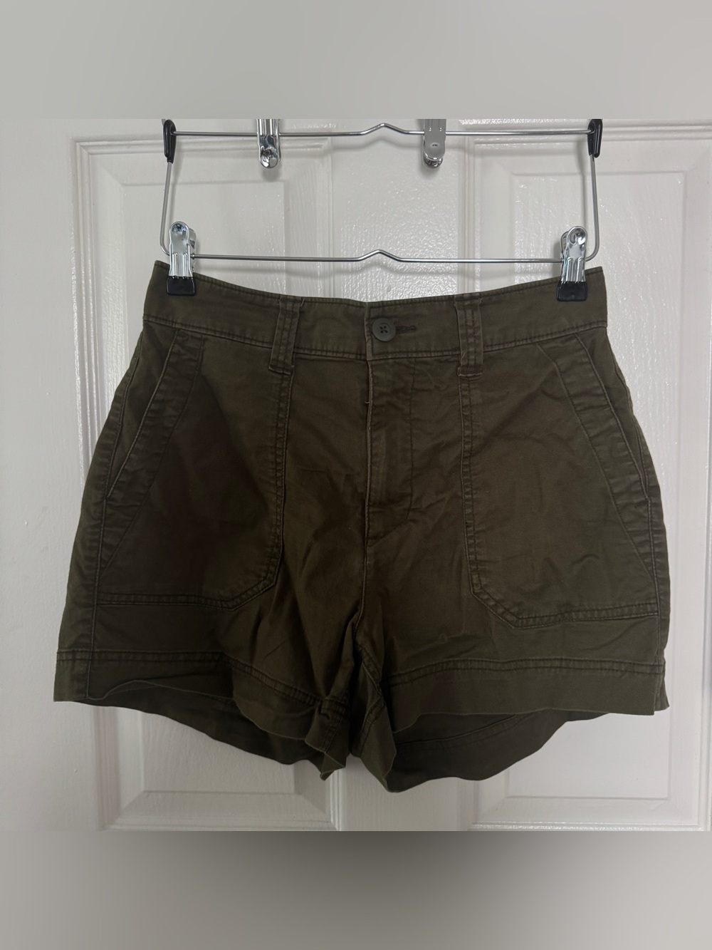 OLD NAVY CHINO SHORTS